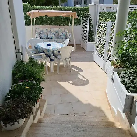 Lilium شقة باري